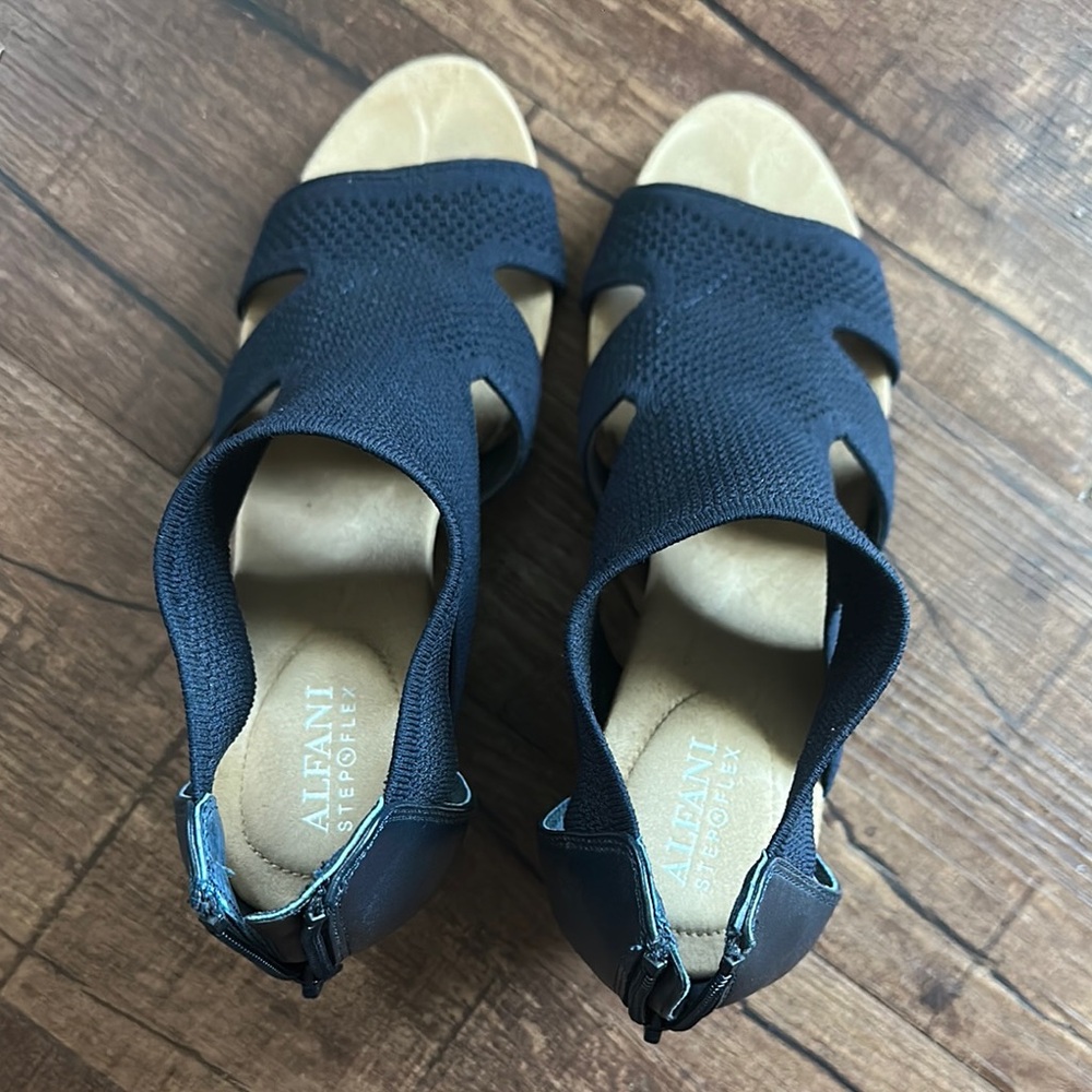 Black Women's Sandals